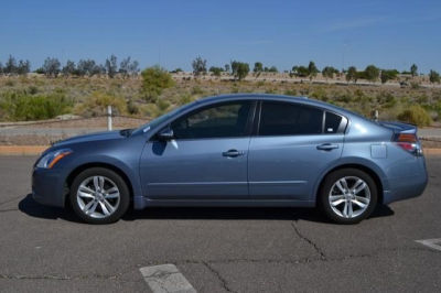 2010 Nissan Altima  3.5 SR