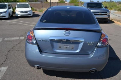 2010 Nissan Altima  3.5 SR