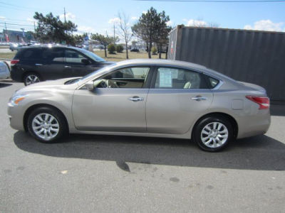 2013 Nissan Altima  2.5 S