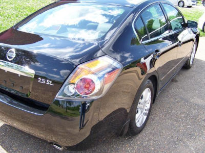 2010 Nissan Altima  2.5