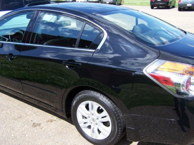 2010 Nissan Altima  2.5