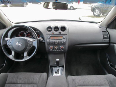 2010 Nissan Altima  2.5 S