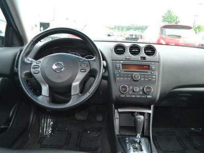 2010 Nissan Altima  2.5 SL