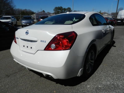 2010 Nissan Altima  2.5 S