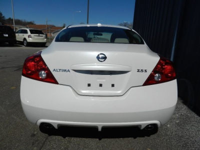 2010 Nissan Altima  2.5 S