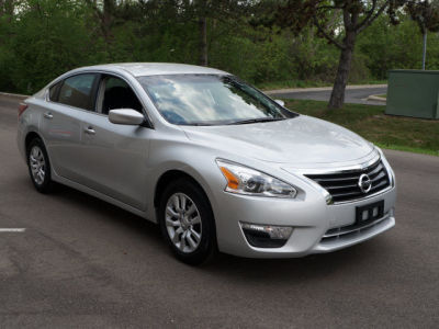 2013 Nissan Altima  2.5 S