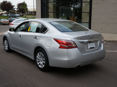 2013 Nissan Altima  2.5 S
