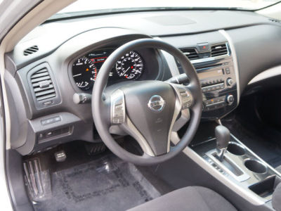 2013 Nissan Altima  2.5 S