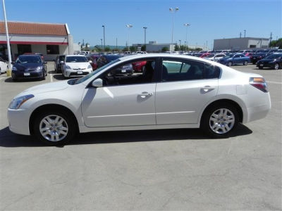 2012 Nissan Altima  2.5 S