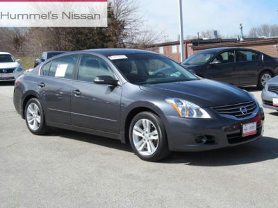 2010 Nissan Altima  3.5 SR