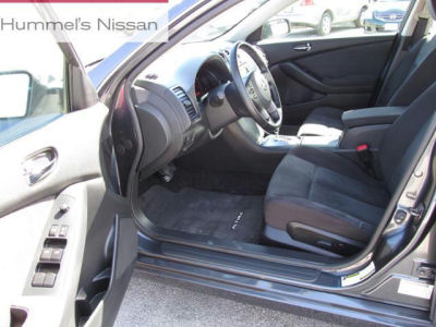 2010 Nissan Altima  3.5 SR