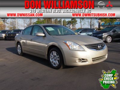 2010 Nissan Altima  2.5 S