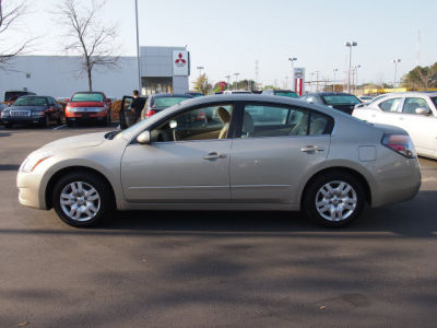 2010 Nissan Altima  2.5 S