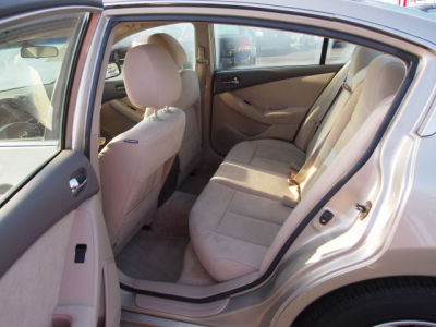 2010 Nissan Altima  2.5 S