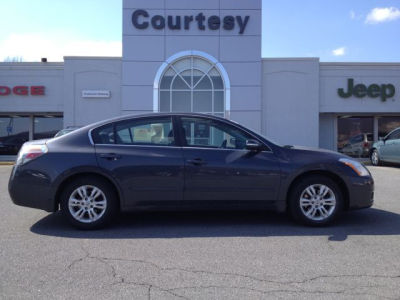 2010 Nissan Altima  2.5