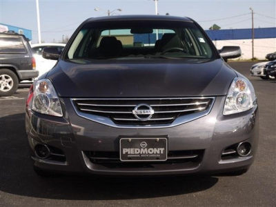 2012 Nissan Altima  2.5 S with MP3 Capabilities