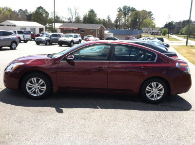 2010 Nissan Altima  2.5 SL