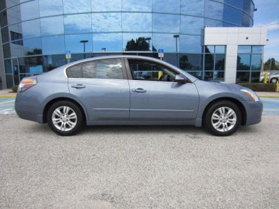 2010 Nissan Altima  2.5 SL