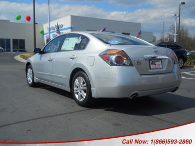 2010 Nissan Altima  2.5 SL