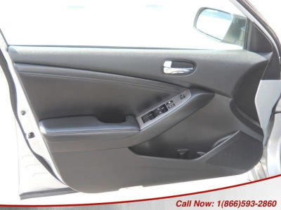 2010 Nissan Altima  2.5 SL