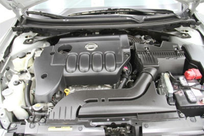 2010 Nissan Altima  2.5 SL