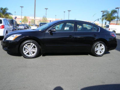 2010 Nissan Altima  3.5 SR