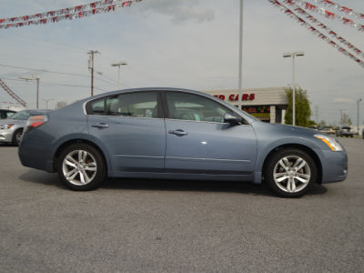 2010 Nissan Altima  3.5 SR