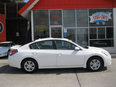 2010 Nissan Altima  2.5 SL