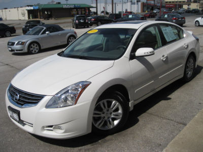 2010 Nissan Altima  2.5 SL