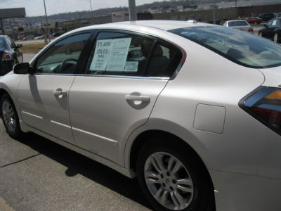 2010 Nissan Altima  2.5 SL