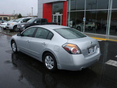 2010 Nissan Altima  2.5 SL