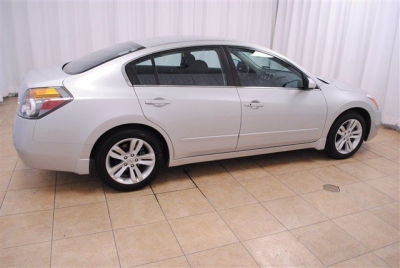 2011 Nissan Altima  3.5 SR