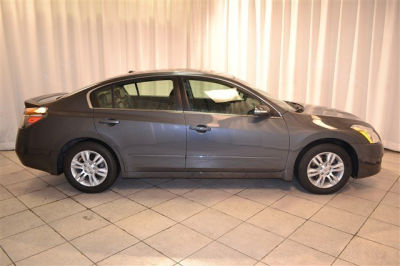 2010 Nissan Altima  2.5 SL NAV