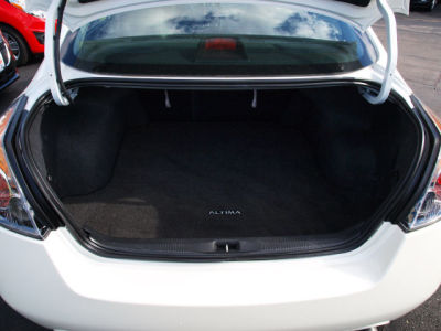 2011 Nissan Altima  2.5 SL