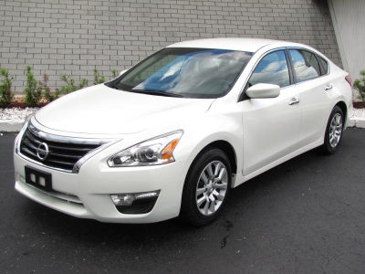 2013 Nissan Altima  2.5 S