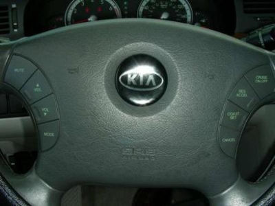 2004 Kia Amanti