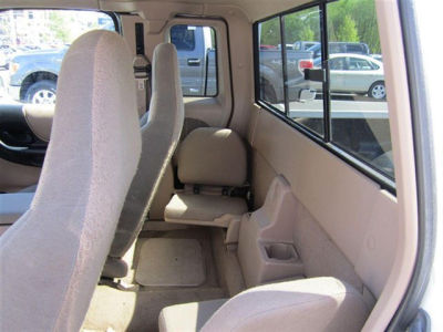 1999 Mazda B2500  B2500 -
   Cars.com </title>
   <meta name="title" content="1999 Mazda B2500  B2500 - Cars.com"/>
   <meta name="description" content="Listed on Cars.com