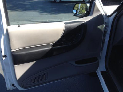 2002 Mazda B4000  DS