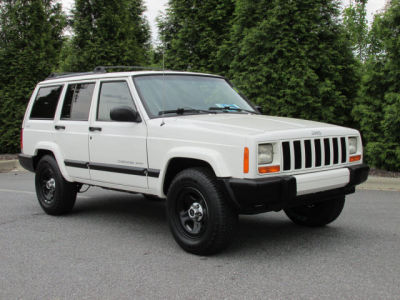 Buy 2000 Jeep Cherokee Sport103,646,SUV,Stone White Clearcoa...,Agate ...