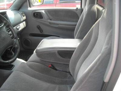 2000 Dodge Dakota