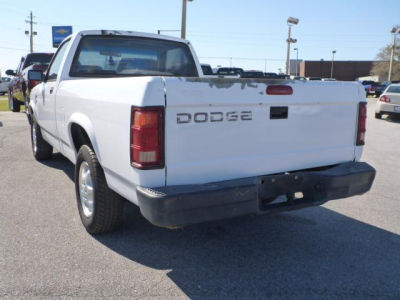 1995 Dodge Dakota  Sport -
   Cars.com </title>
   <meta name="title" content="1995 Dodge Dakota  Sport - Cars.com"/>
   <meta name="description" content="Listed on Cars.com