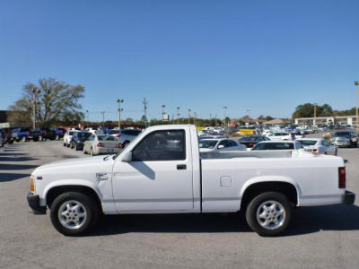 1995 Dodge Dakota  Sport -
   Cars.com </title>
   <meta name="title" content="1995 Dodge Dakota  Sport - Cars.com"/>
   <meta name="description" content="Listed on Cars.com