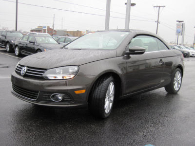 Buy 2012 Volkswagen Eos Komfort22,585,Convertible,Black Oak Brown Meta ...