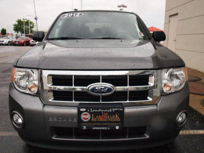 2012 Ford Escape  XLT
