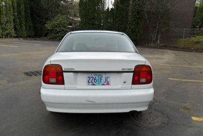 Suzuki esteem 1998