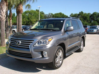 2013 Lexus LX 570