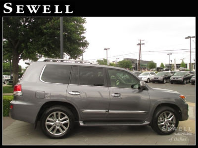 2013 Lexus LX 570