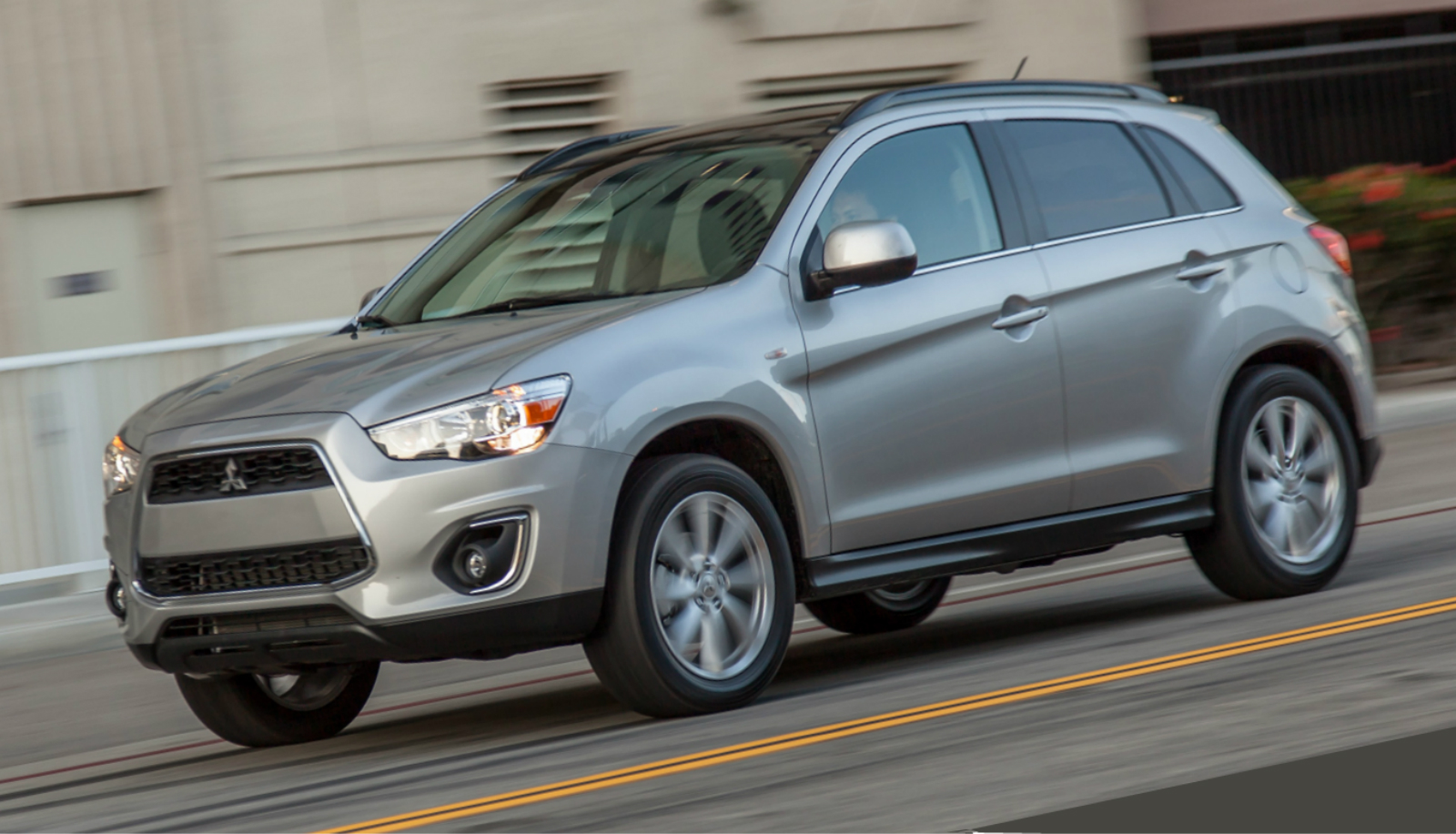 Mitsubishi outlander 3 2013