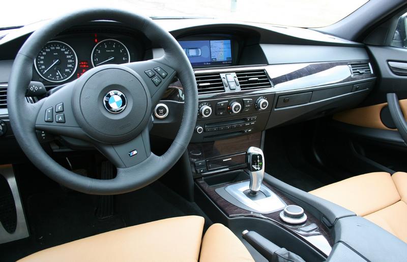 BMW 550i