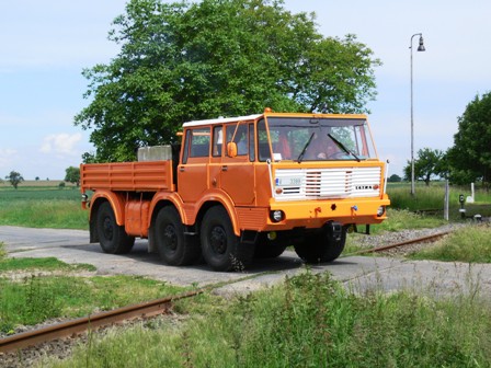 Tatra 813 6x6